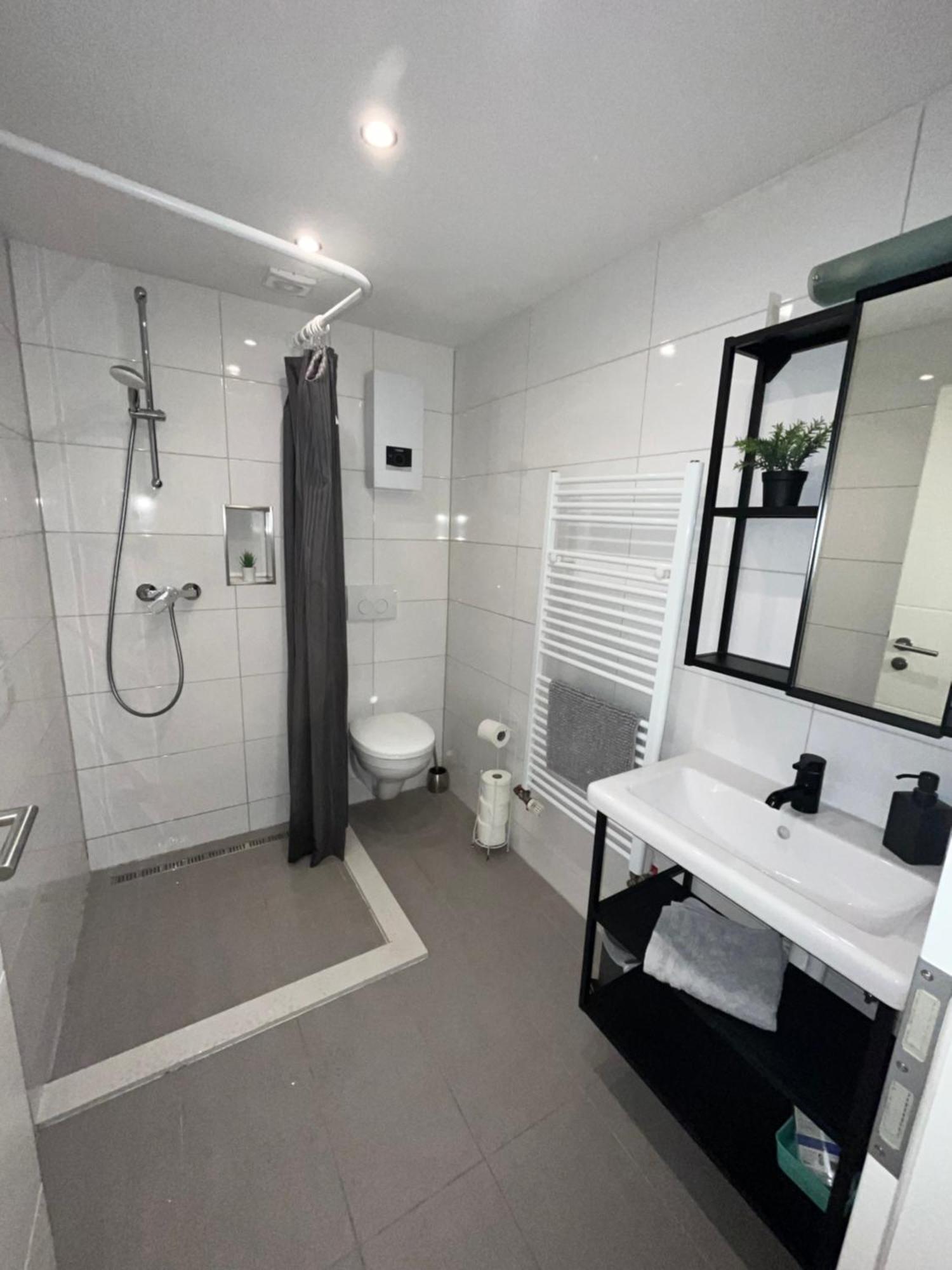 Apartment Central 10C 40Qm Wi-Fi Free Parking Calm Back House Dortmund Exterior foto